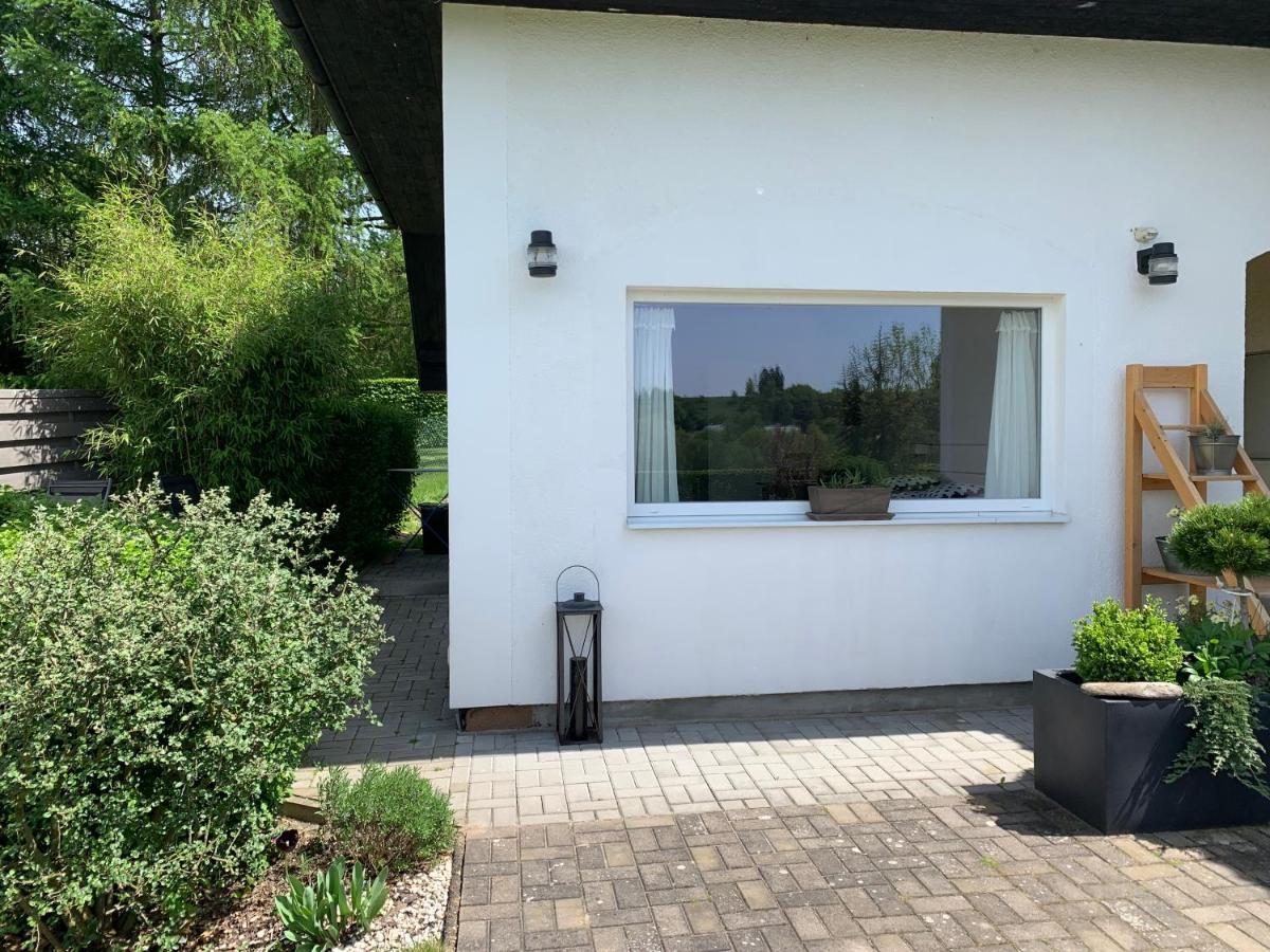 Studiovy Apartman V Zahrade Police nad Metuji Exterior photo